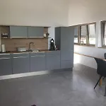 Ferien- Und Winzerhof Simon Appartement *