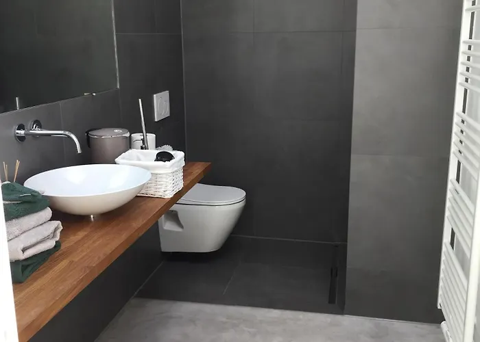 Ferien- Und Winzerhof Simon * فرايبورغ