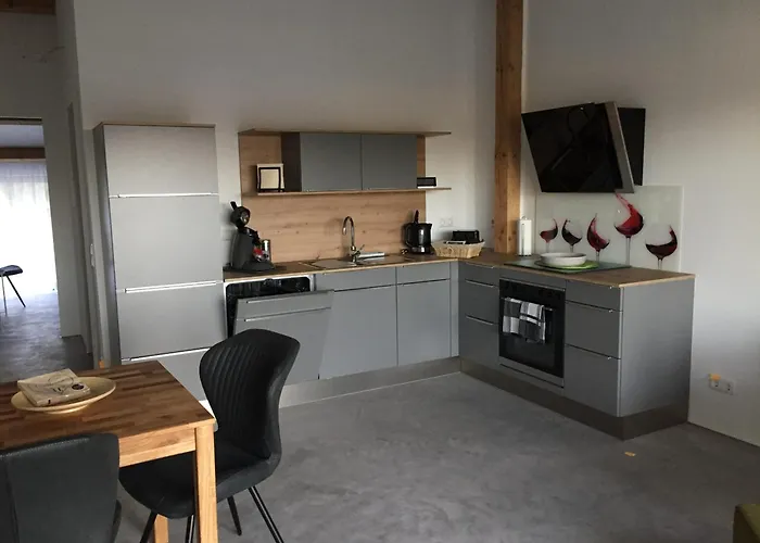 Ferien- Und Winzerhof Simon