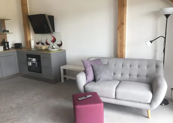 Ferien- Und Winzerhof Simon